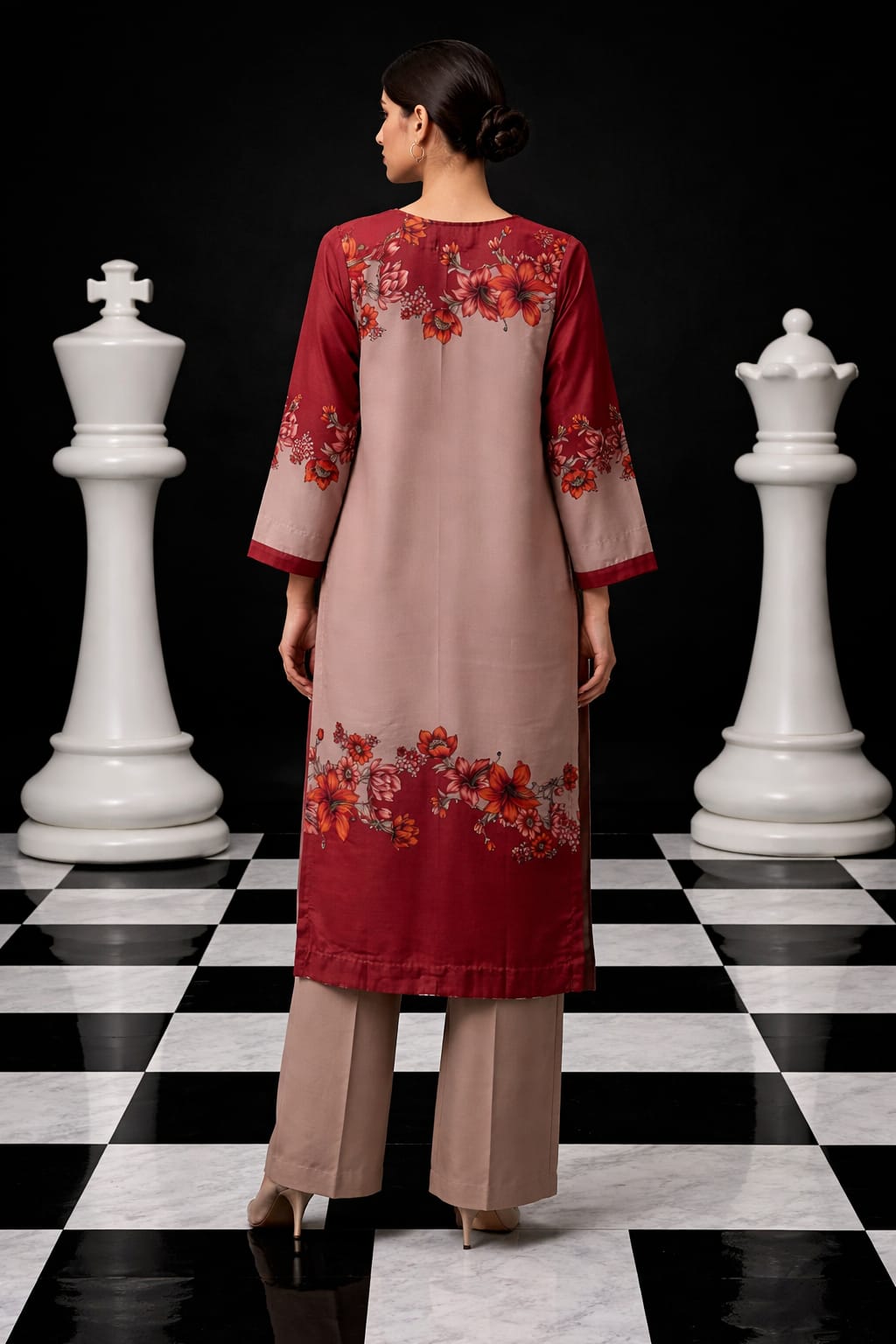 Elegant Embroidered Kurta Set – Premium Casual Wear