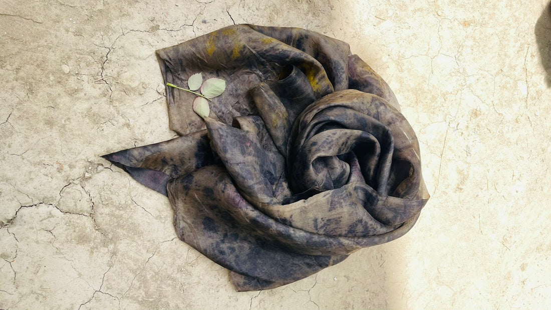 Black Hole Elegant Printed Scarf – Premium Everyday Wear